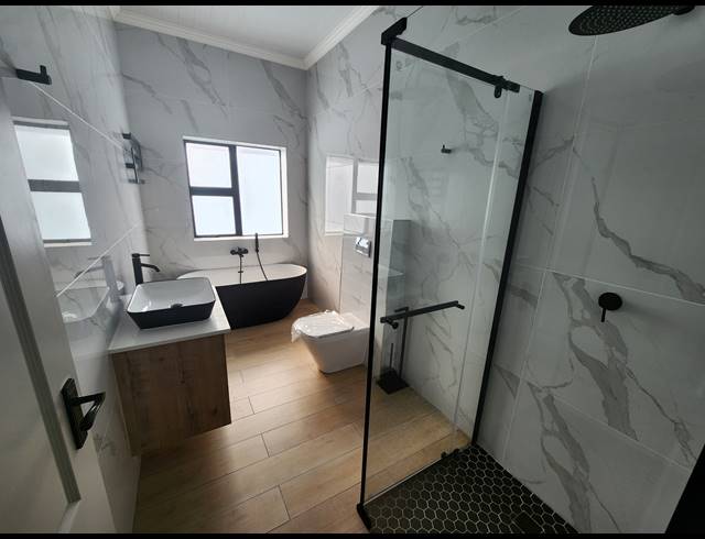 3 BEDROOM DUET FOR SALE IN ISLAND VIEW